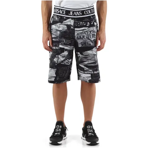 Cotton Bermuda Shorts with All-Over Print , male, Sizes: M, L - Versace Jeans Couture - Modalova