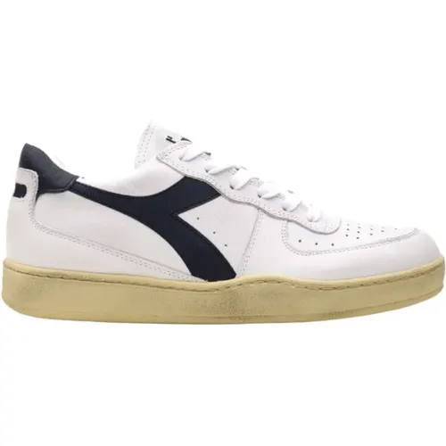 Low-Top Unisex Sneakers Model 201.179043 , male, Sizes: 9 1/2 UK, 6 UK, 6 1/2 UK, 7 1/2 UK, 8 1/2 UK, 12 UK, 7 UK, 11 UK, 10 UK - Diadora - Modalova