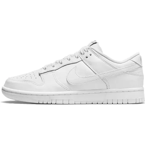 Sneakers , male, Sizes: 5 UK, 2 UK, 10 UK, 3 1/2 UK, 4 1/2 UK, 1 1/2 UK, 8 1/2 UK, 6 UK, 4 UK, 7 UK, 6 1/2 UK, 8 UK, 9 UK, 10 1/2 UK, 2 1/2 UK - Nike - Modalova