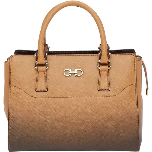 Chic and Refined Handbag , female, Sizes: ONE SIZE - Salvatore Ferragamo - Modalova
