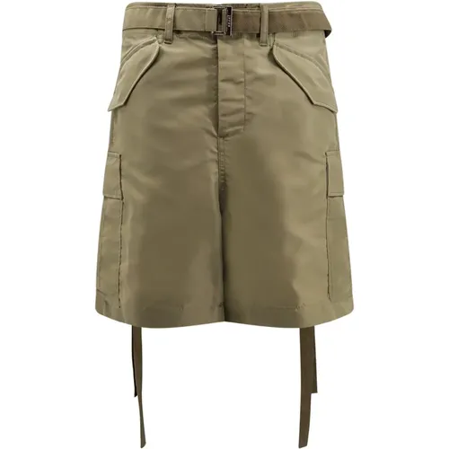 Grüne Shorts mit Reißverschluss und Knopfverschluss , Herren, Größe: M - Sacai - Modalova
