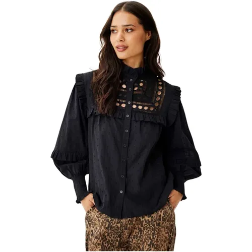 Elegant Embroidered Shirt , female, Sizes: M, L, XL - IN Front - Modalova