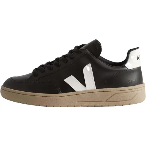 V-12 Sneakers , male, Sizes: 7 UK, 8 UK, 12 UK, 10 UK, 9 UK - Veja - Modalova