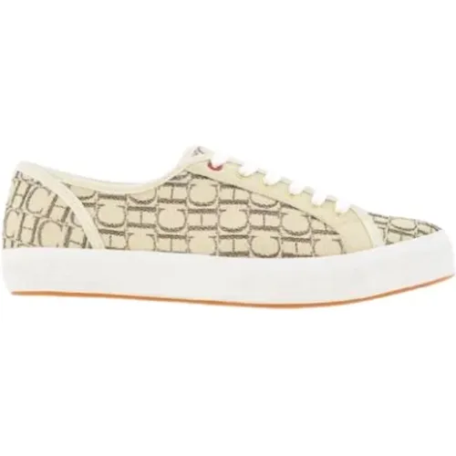 Canvas Sneakers with CH Sole , female, Sizes: 7 UK - Carolina Herrera - Modalova