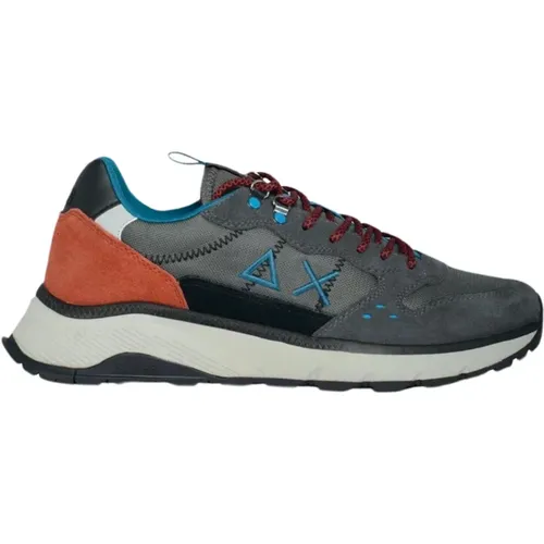 Grey Sneaker for Fire and Camping , male, Sizes: 11 UK, 10 UK, 9 UK, 8 UK, 6 UK, 12 UK, 7 UK - Sun68 - Modalova