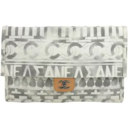 Pre-owned Canvas clutches , female, Sizes: ONE SIZE - Chanel Vintage - Modalova