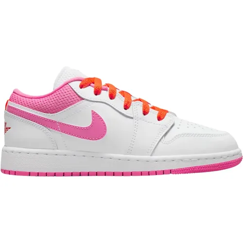 Limited Edition Pinksicle Orange Low , female, Sizes: 5 UK, 5 1/2 UK, 6 UK, 3 UK, 7 UK, 3 1/2 UK, 4 1/2 UK, 2 1/2 UK - Nike - Modalova