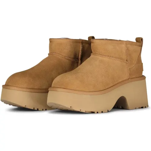 Luxuriöse Veloursstiefel Moderner Stil , Damen, Größe: 39 EU - Ugg - Modalova