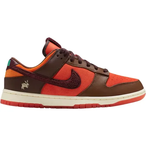 Year of the Rabbit Retro Sneakers , male, Sizes: 2 UK, 12 UK, 7 UK, 3 1/2 UK, 10 UK, 8 1/2 UK, 9 UK, 4 1/2 UK, 5 UK, 6 1/2 UK, 10 1/2 UK, 8 UK, 2 1/2 - Nike - Modalova