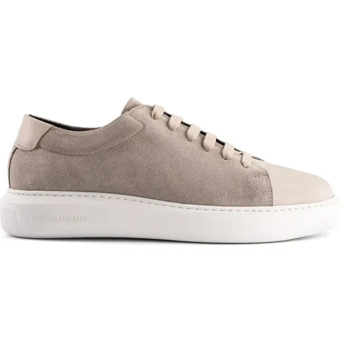 Handgefertigte Sand Wildleder Sneakers , Herren, Größe: 43 1/2 EU - National Standard - Modalova