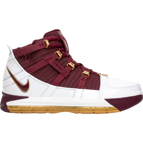 Limited Edition LeBron 3 Christ The King , male, Sizes: 11 1/2 UK, 7 UK, 10 1/2 UK, 10 UK, 13 UK, 11 UK, 8 1/2 UK, 9 UK, 6 UK, 8 UK - Nike - Modalova