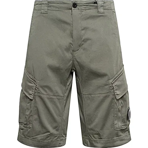 Stylische Bermuda-Shorts für Männer , Herren, Größe: M - C.P. Company - Modalova