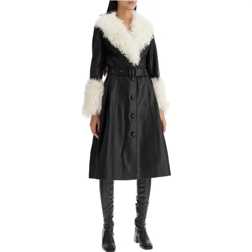 Shearling-Langer Mantel mit Flare-Silhouette - Saks Potts - Modalova