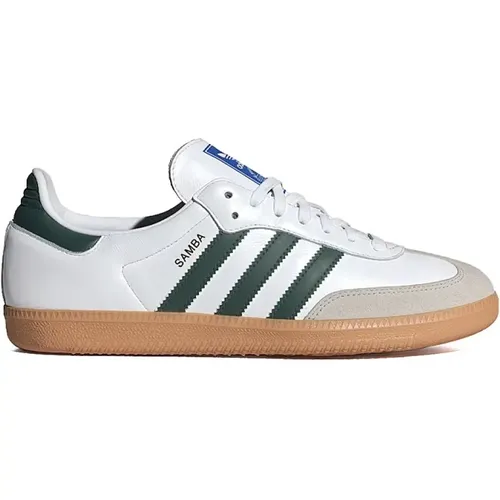Weiße Ledersneakers mit Grünen Streifen - Adidas - Modalova