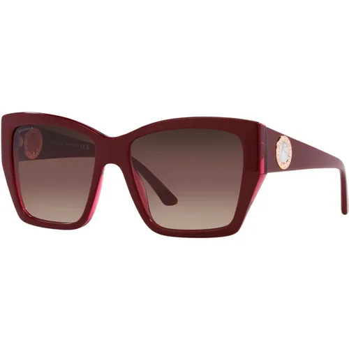 Unique Square Sunglasses with Bordeaux Frame and Gradient Purple Lenses , female, Sizes: 57 MM - Bvlgari - Modalova