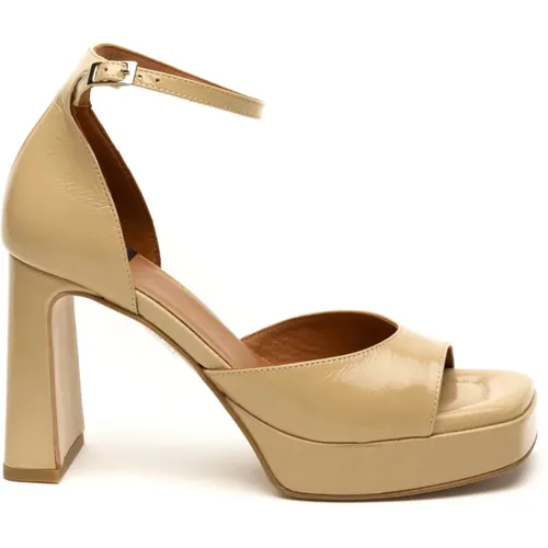 Sandals , female, Sizes: 6 UK, 7 UK, 5 UK - Angel Alarcon - Modalova