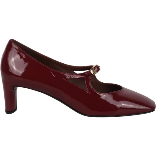 Glossy Buckle Pumps with Sculpted Heel , female, Sizes: 5 1/2 UK, 6 UK, 7 UK, 4 UK - DEL Carlo - Modalova