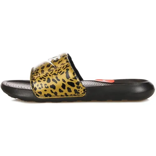 Printed Slide Slippers Chutney/White/Black , female, Sizes: 2 1/2 UK, 3 1/2 UK, 7 1/2 UK - Nike - Modalova