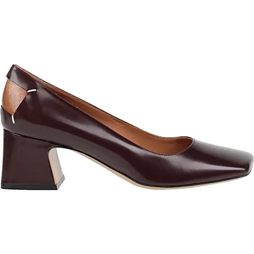 Elegant Decollete Shoes for Women , female, Sizes: 5 UK, 6 UK, 3 UK, 7 UK - Maison Margiela - Modalova