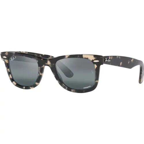 Klassische Wayfarer Polarisierte Sonnenbrille,RB2140 Sonnenbrille Original Wayfarer Chromance Polarisiert - Ray-Ban - Modalova