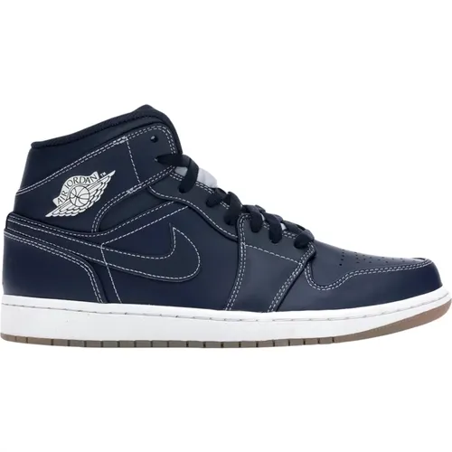 Retro Mid Derek Jeter Re2Pect Sneakers , male, Sizes: 13 UK, 14 1/2 UK, 10 1/2 UK, 7 UK - Nike - Modalova