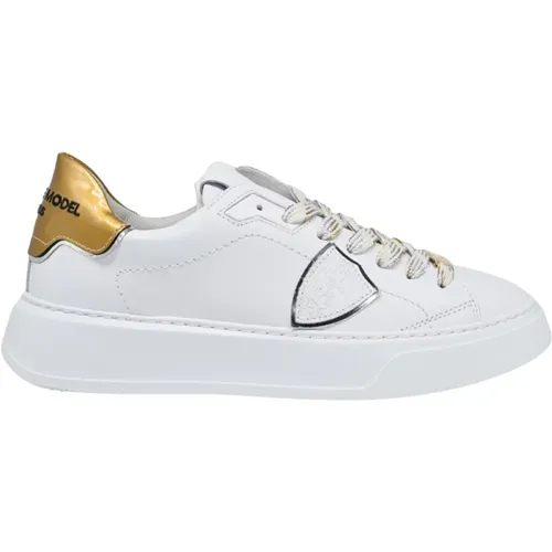 Low Temple Sneakers in and Gold , female, Sizes: 3 UK - Philippe Model - Modalova