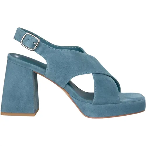 Cross Strap Square Heel Sandal , female, Sizes: 6 UK, 5 UK, 8 UK, 7 UK, 4 UK, 9 UK, 3 UK, 2 UK - Alma en Pena - Modalova