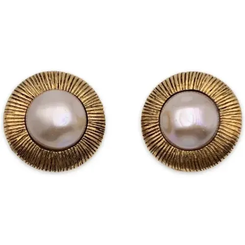 Vintage Gold Metal Earrings , female, Sizes: ONE SIZE - Chanel Vintage - Modalova