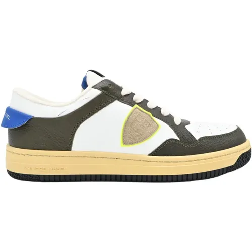 Stylish Sneakers Lyon Low Man , male, Sizes: 9 UK, 5 UK, 10 UK, 8 UK, 11 UK, 6 UK - Philippe Model - Modalova