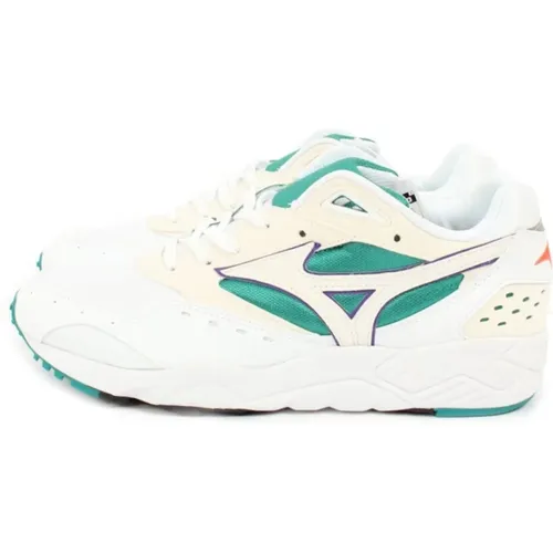 Green and Sneakers for Men , male, Sizes: 8 UK, 6 1/2 UK, 8 1/2 UK, 6 UK - Mizuno - Modalova