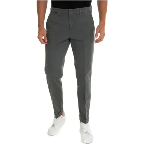 Slim Fit Chino with Roll Hem , male, Sizes: W35 - Fay - Modalova