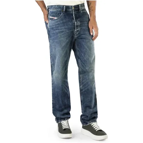 Herren Jeans mit Reißverschluss in einfarbigem Design - Diesel - Modalova
