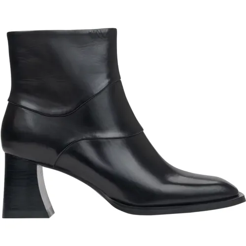 Women's Leather Ankle Boots with a Stable Heel Er00115900 , female, Sizes: 7 UK, 5 UK, 2 UK, 4 UK, 3 UK, 6 UK - Estro - Modalova