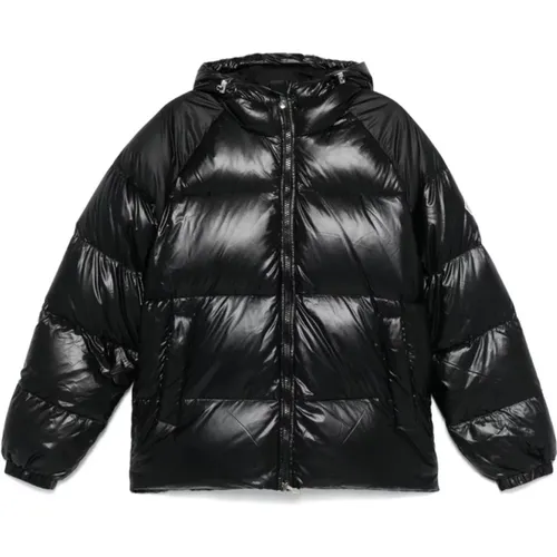 Quilted Duck Down Jacket , male, Sizes: L, XL, M, 2XL - Pyrenex - Modalova