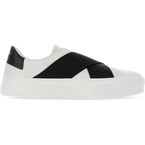 Classic Sneakers for Everyday Wear , female, Sizes: 7 UK, 6 UK - Givenchy - Modalova