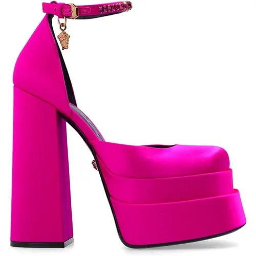 ‘Medusa Aevitas’ platform shoes , female, Sizes: 6 UK, 5 1/2 UK, 4 UK, 8 UK, 3 UK, 5 UK, 7 UK, 4 1/2 UK - Versace - Modalova