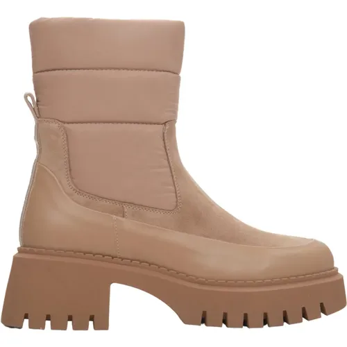 Damen Braune Velours- und Lederstiefeletten mit Robuster Plateausohle für den Winter , Damen, Größe: 38 EU - Estro - Modalova