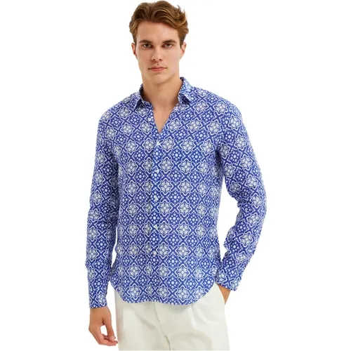 Mediterranean Tile Print Linen Shirt , male, Sizes: L, XL, M - Peninsula - Modalova