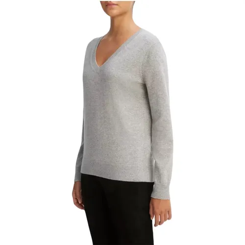 Cashmere Weekend V-Neck Sweater , female, Sizes: XS - Vince - Modalova