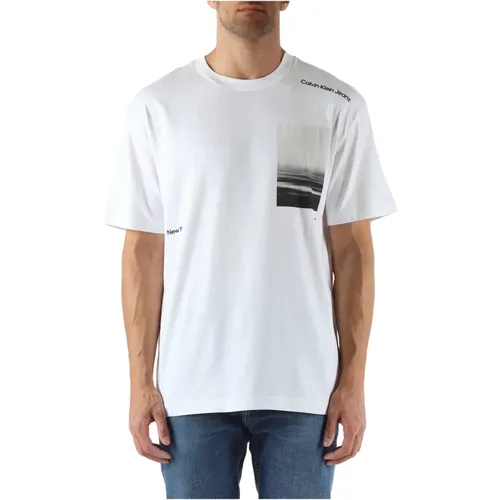 Embossed Logo Cotton T-shirt , male, Sizes: L, 2XL, M, XL - Calvin Klein Jeans - Modalova