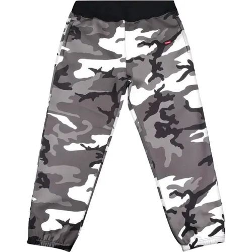 Limited Edition Windstopper Sweatpant Snow Camo , male, Sizes: W36 - Supreme - Modalova