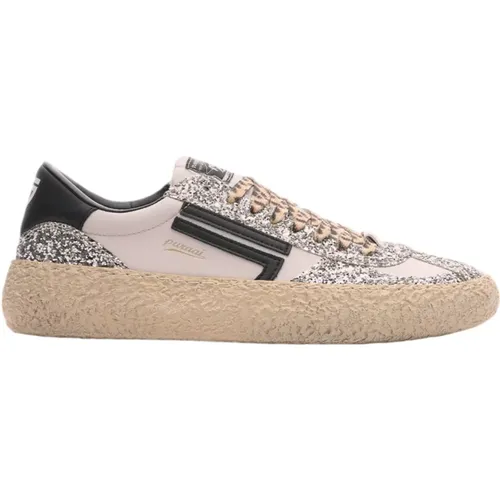 Classic Silver Sneakers , female, Sizes: 8 UK, 5 UK, 3 UK - Puraai - Modalova