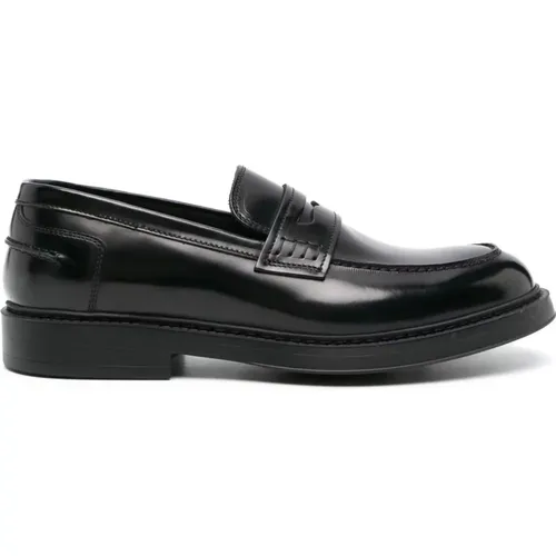 Leather Loafers, Slip-On Style , male, Sizes: 8 1/2 UK, 7 UK, 6 UK, 8 UK, 7 1/2 UK, 11 UK, 9 UK, 10 UK - Doucal's - Modalova