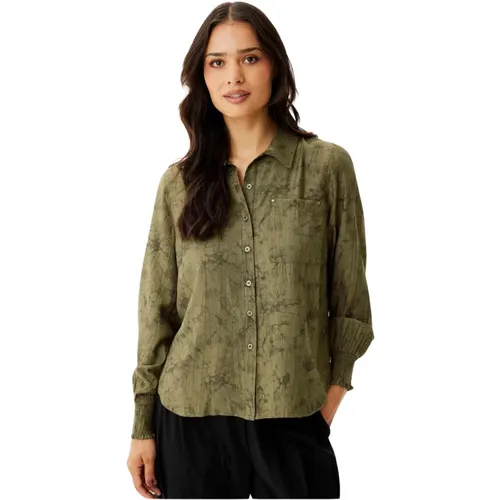 Abstraktes Print Shirt Bluse Army - IN FRONT - Modalova