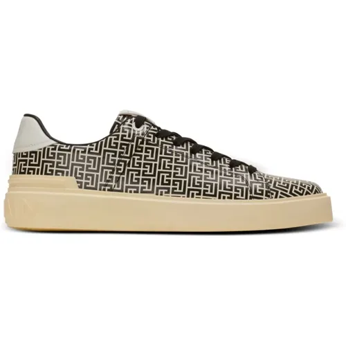 B-Court Flip trainers in monogrammed PB Labyrinth calfskin , male, Sizes: 10 UK - Balmain - Modalova