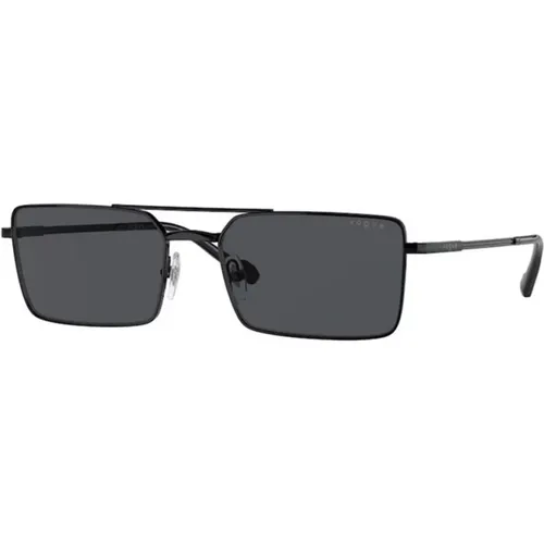 Frame Dark Grey Lens Sunglasses , male, Sizes: 57 MM - Vogue - Modalova