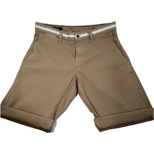 Casual Summer Bermuda Shorts - Mason - Size 44 , male, Sizes: XS, 2XL - Mason's - Modalova