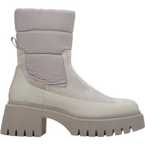 Damen Graue Velours- & Leder-Winterstiefel auf einer Stabilen Plattform - Estro - Modalova