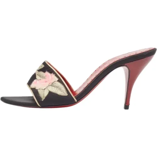 Pre-owned Satin sandals , female, Sizes: 4 1/2 UK - Yves Saint Laurent Vintage - Modalova