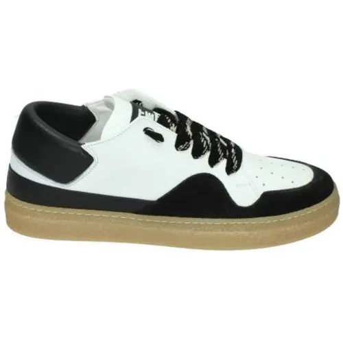 Sneakers , male, Sizes: 6 UK, 10 UK, 5 UK, 8 UK, 7 UK - Off The Pitch - Modalova